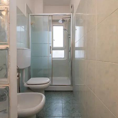 I Host - Muratori 54 * Mailand