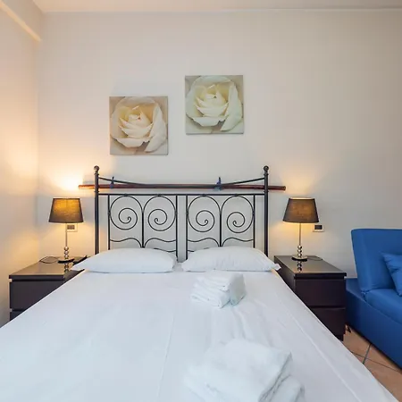 I Host - Muratori 54 * Mailand