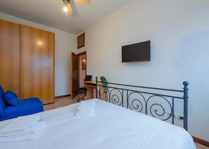 Apartament I Host - Muratori 54 *
